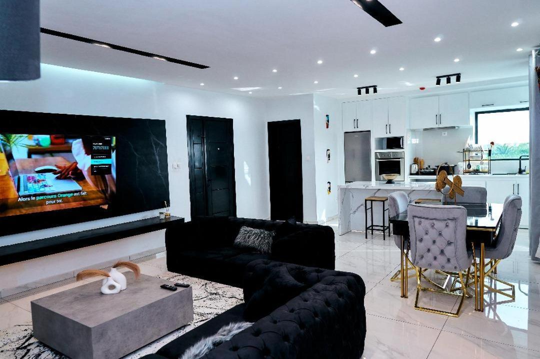 Reddington By Jvte Aparthotel Douala Ngoại thất bức ảnh